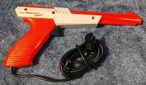 Nintendo nes zapper gun - nes,