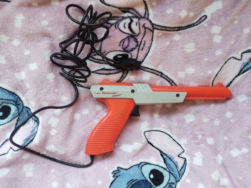 Nintendo nes zapper light gun - nes,